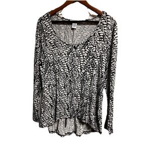 016-014 Grace Blouse Women's XL Round Neck Black‎ White Pattern Knit Shirt Top
